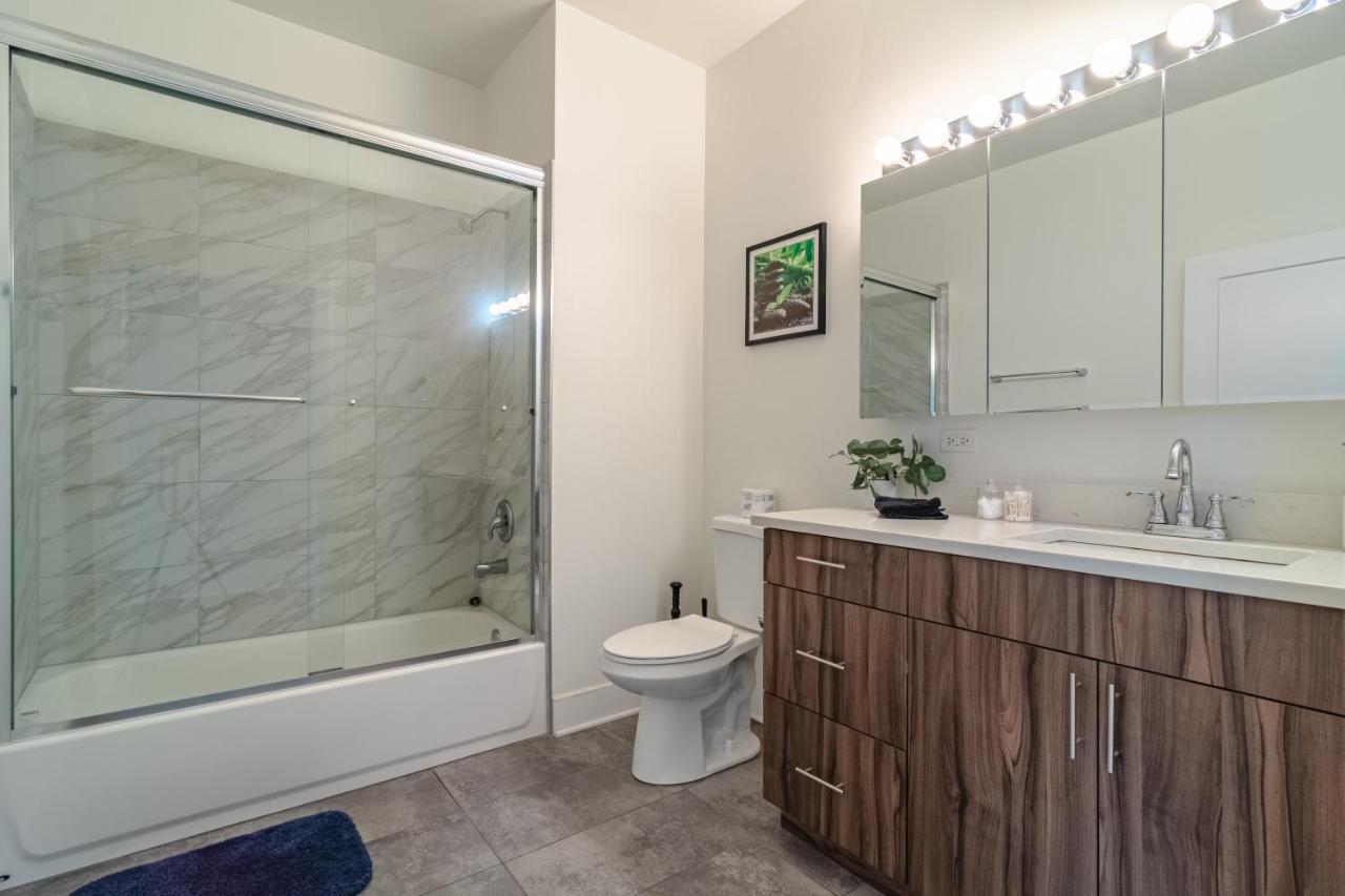 Ideal 3Br Business Or Leisure Rental In Chicago Fully Stocked Kitchen & Fast Internet With Optional Parking Near Soldier Field, Grant Park & Mccormick Place Exterior foto